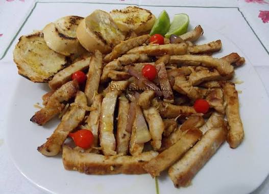 Isca de porco acebolada (300g)